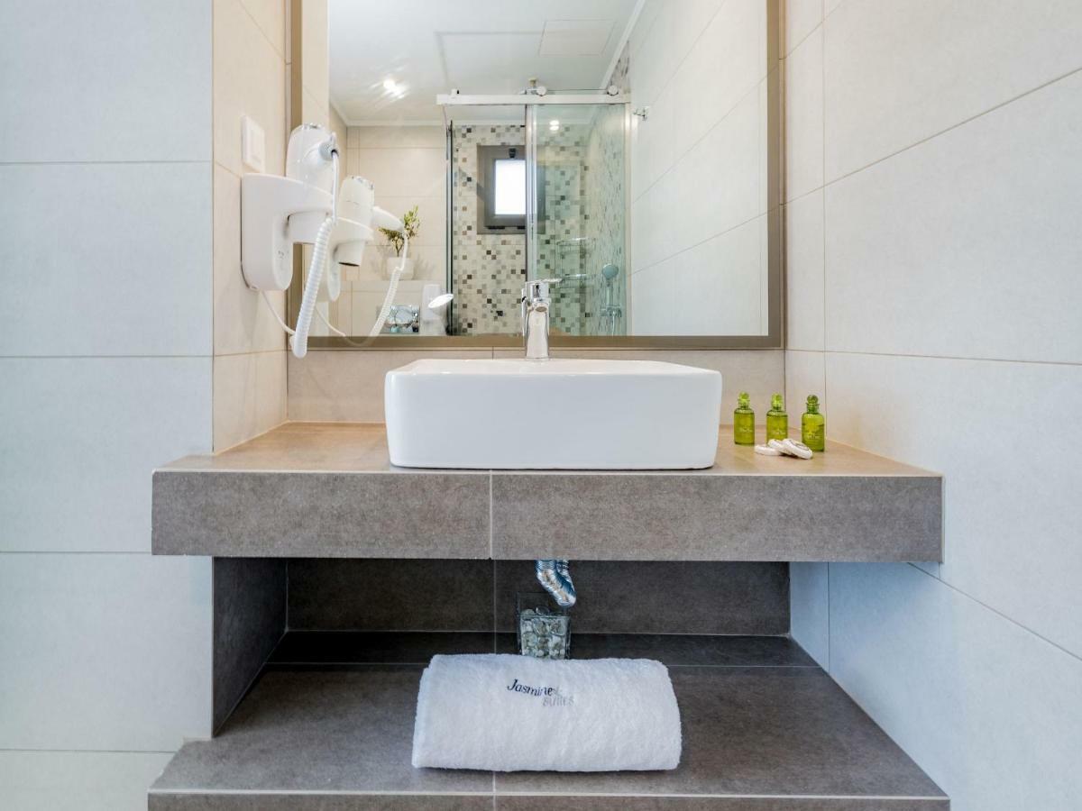 Jasmine Suites With Private Pool Tsiliví Eksteriør bilde